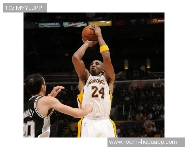 弗莱:科比若无打铁统计将更具威胁性出手次数或达百万级别 弗莱:科比若无打铁统计将更具威胁性出手次数或达百万级别